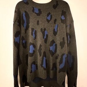 Athleta Blue and Gray Leopard Tunic Sweater